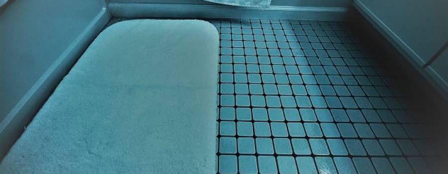 video-18_Bath-mats-900x350.jpg">
